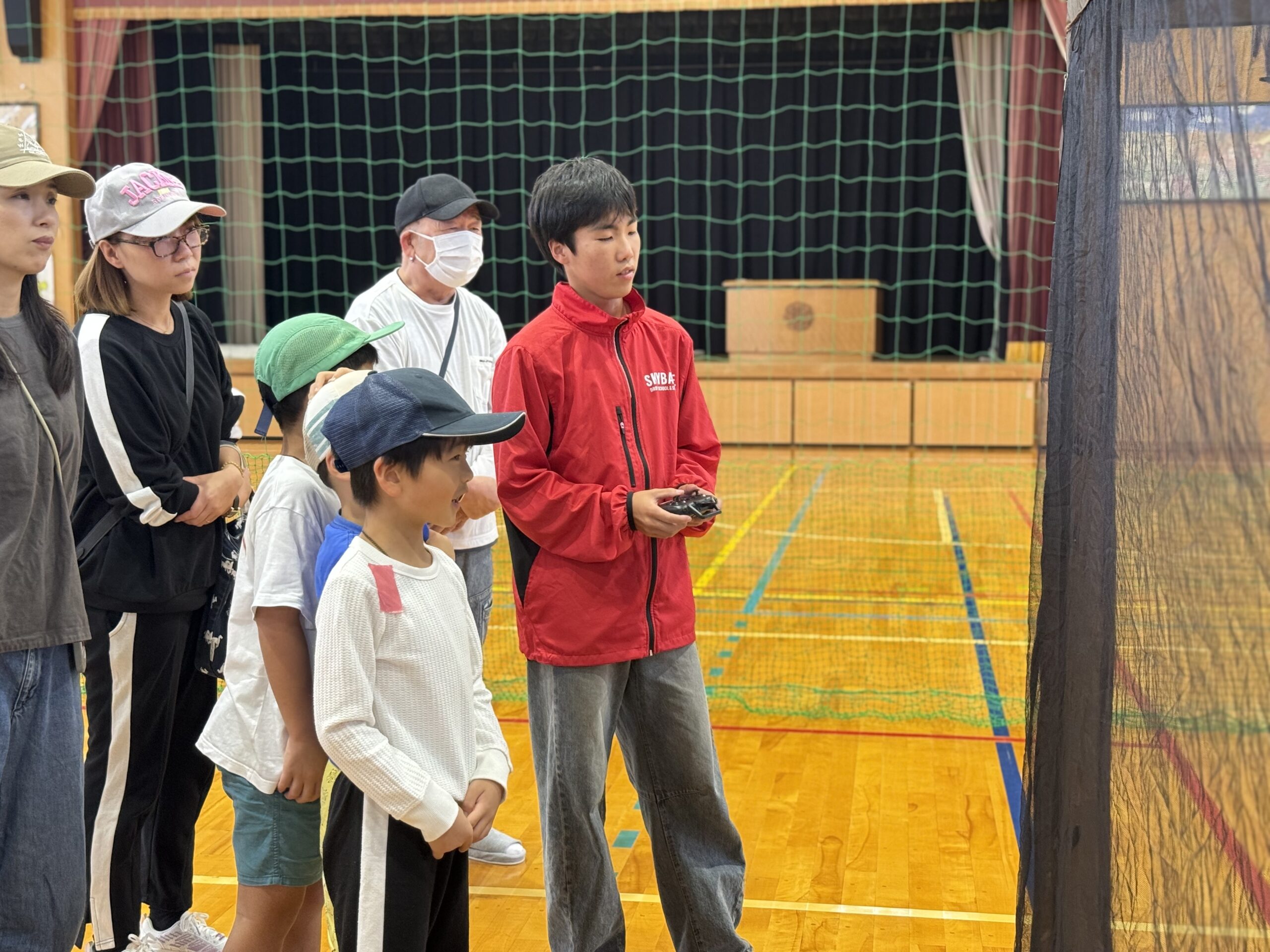 貴崎小学校ドローン体験イベントの様子②
